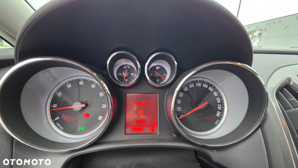 Opel Astra 1.4 T Cosmo - 18