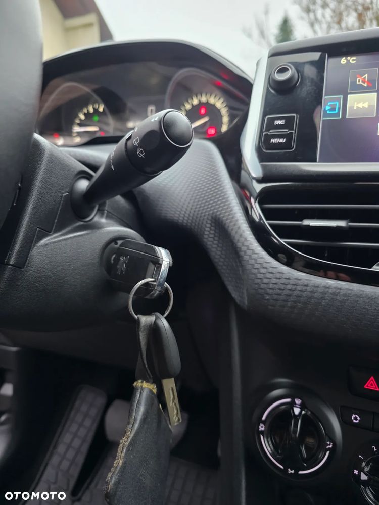 Peugeot 2008 PureTech 110 Style - 13