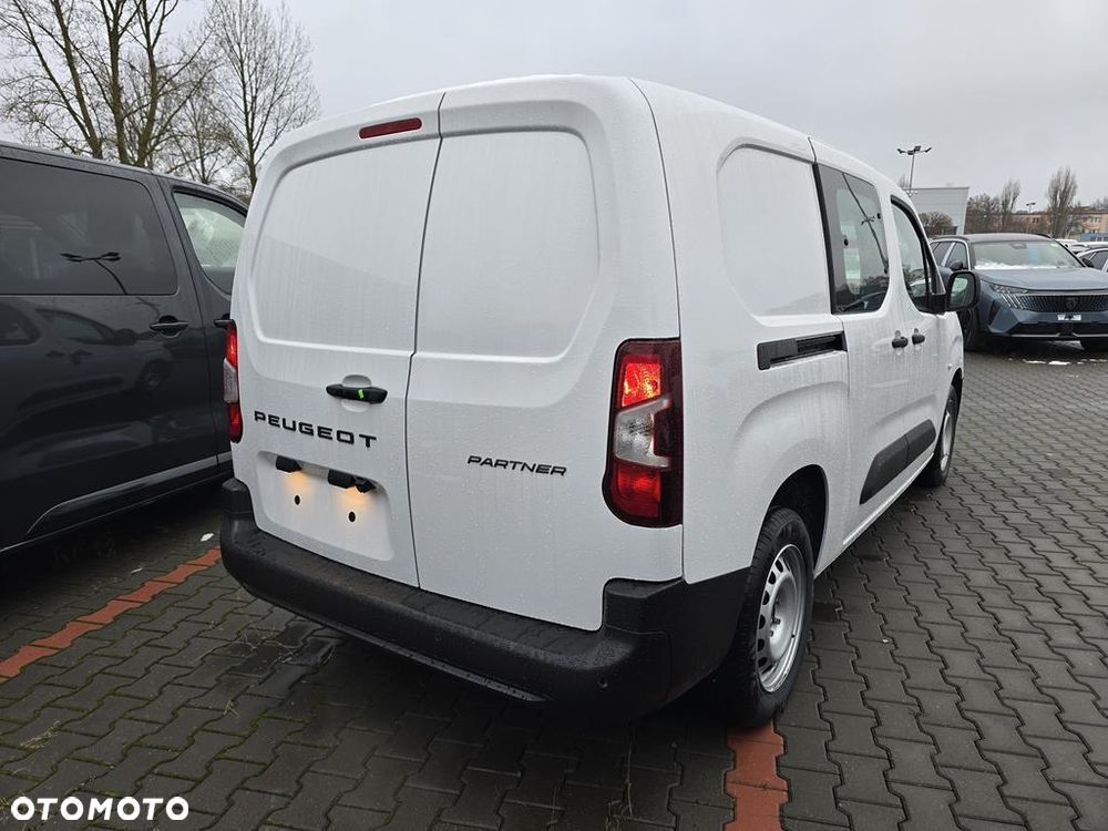 Peugeot Partner Van - 2