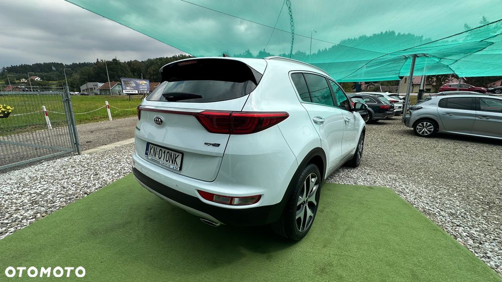 Kia Sportage 2,0 CRDI AWD GT Line - 3