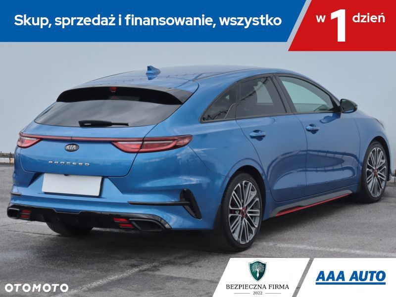 Kia ProCeed - 7