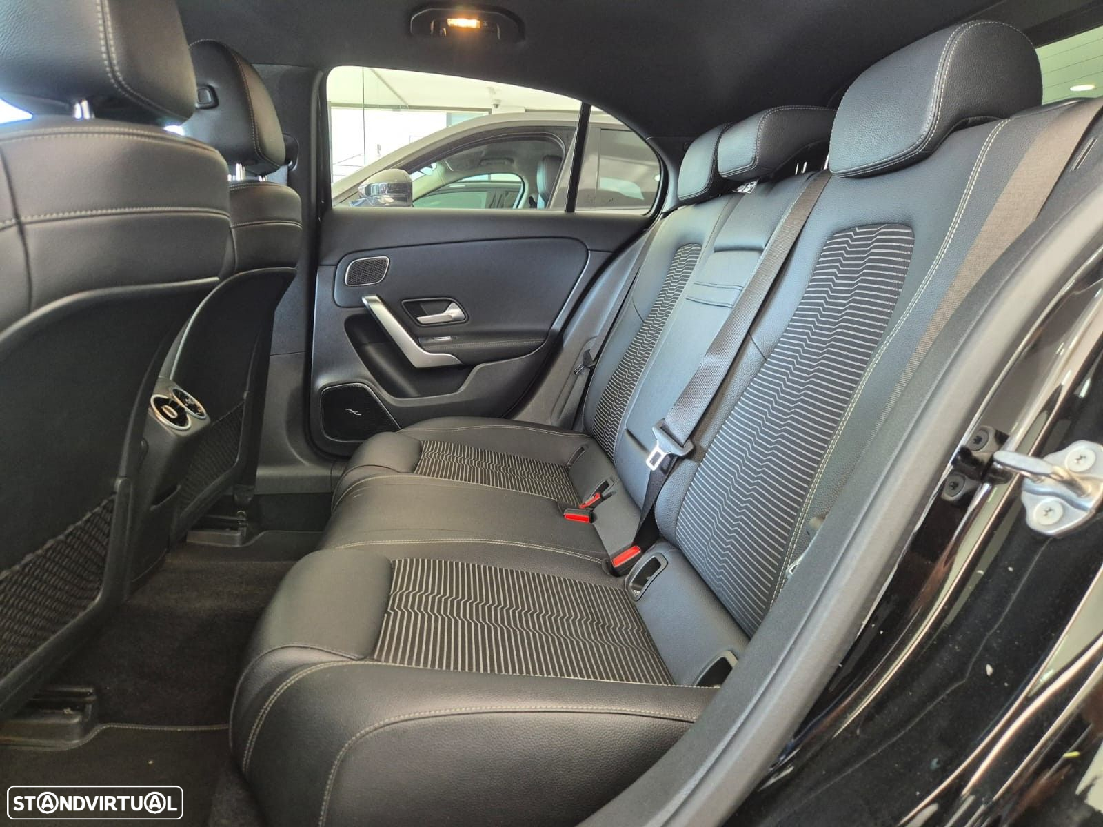 Mercedes-Benz A 250 e Progressive - 11
