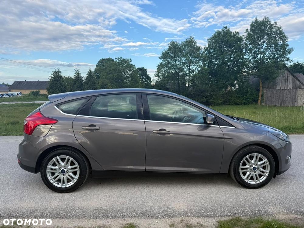 Ford Focus - 11