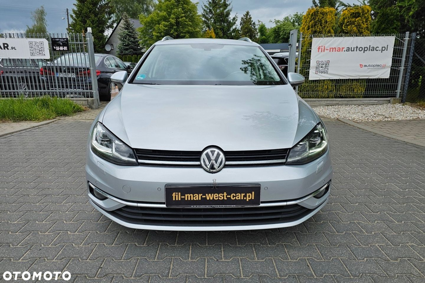 Volkswagen Golf - 10