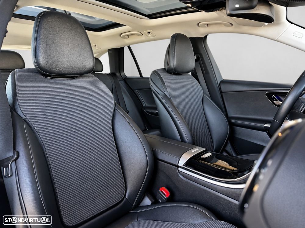 Mercedes-Benz C 300 e T 9G-TRONIC Avantgarde — photo 3