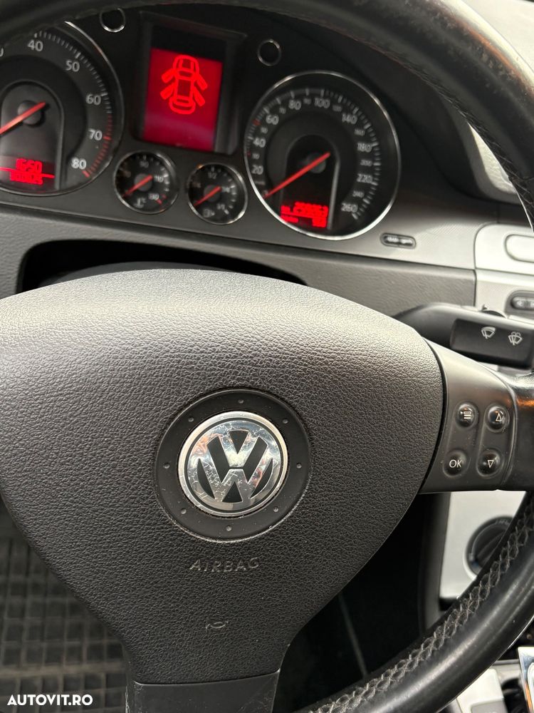 Volkswagen Passat - 5