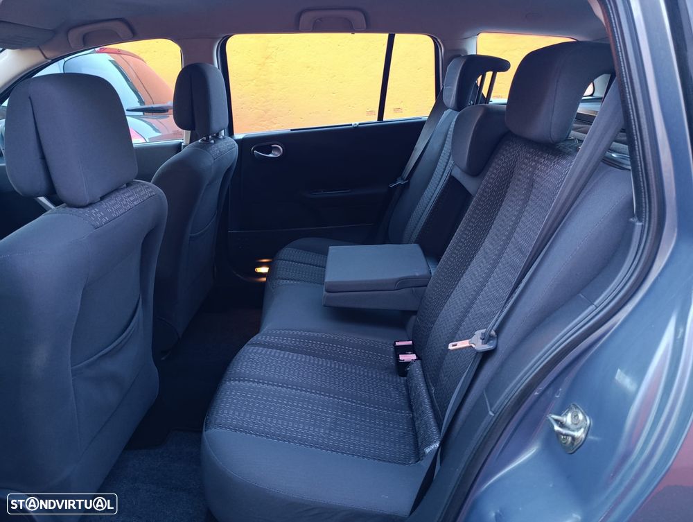 Renault Mégane Break 1.5 dCi Dynamique S - 11