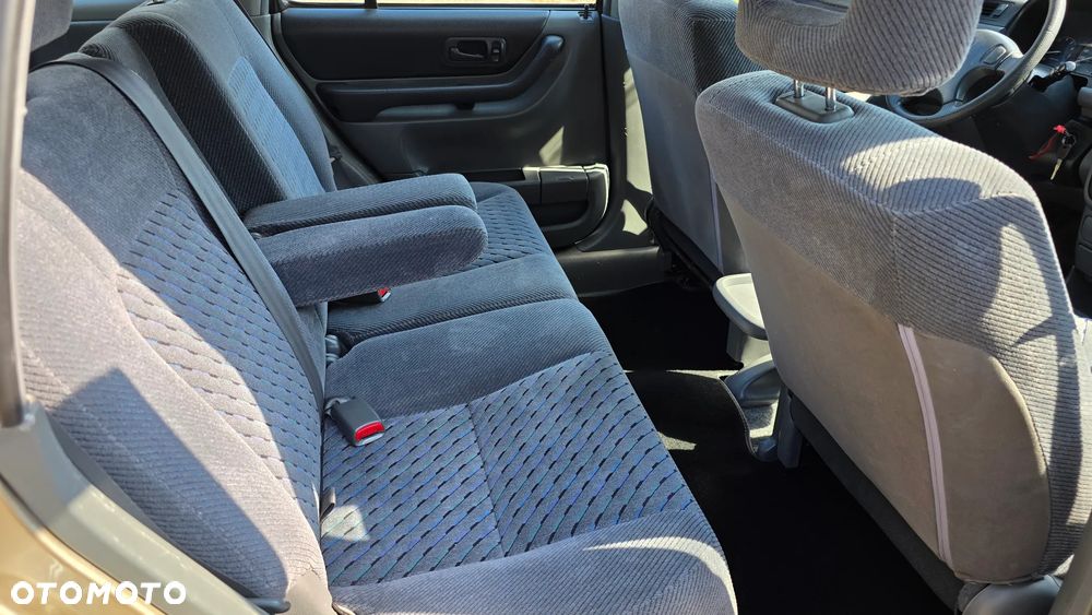 Honda CR-V 2.0 L 4WD - 17