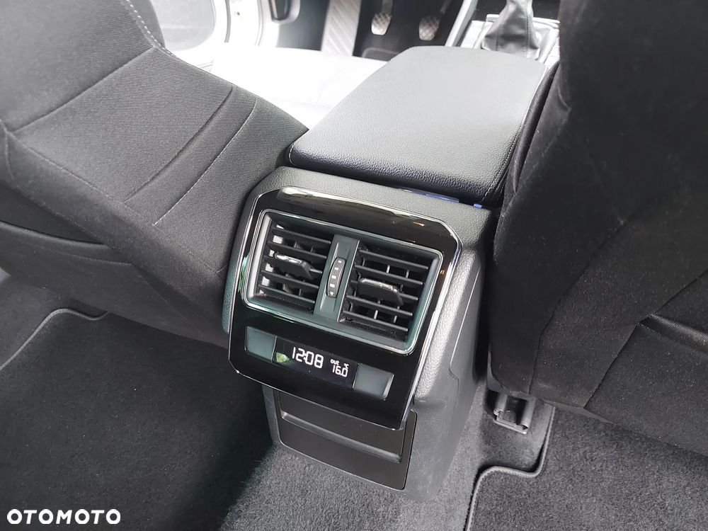 Skoda Superb 2.0 TDI Ambition - 19