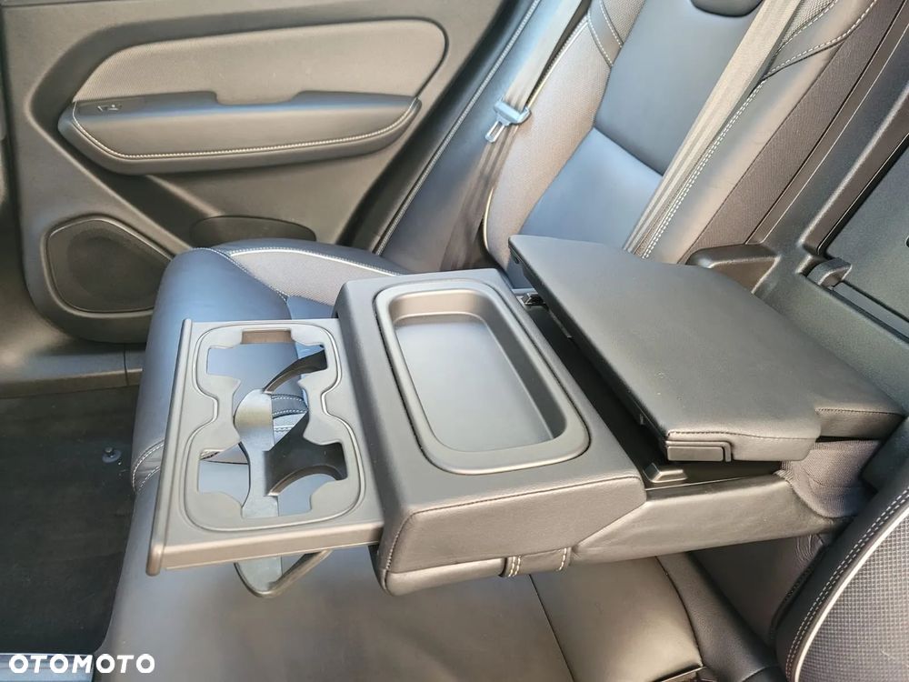 Volvo XC 60 T6 AWD Recharge Geartronic RDesign - 23