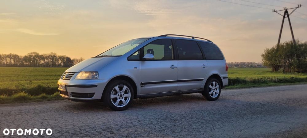Volkswagen Sharan 1.9 TDI Comfortline - 3