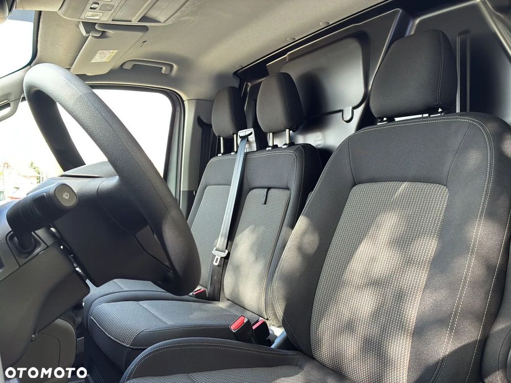 Volkswagen Transporter Furgon 2.0 TDI 150 KM manual - 13