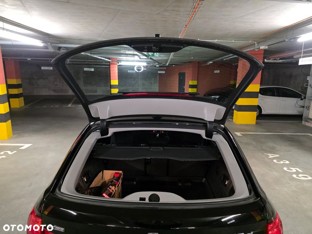BMW Seria 5 520d xDrive - 6