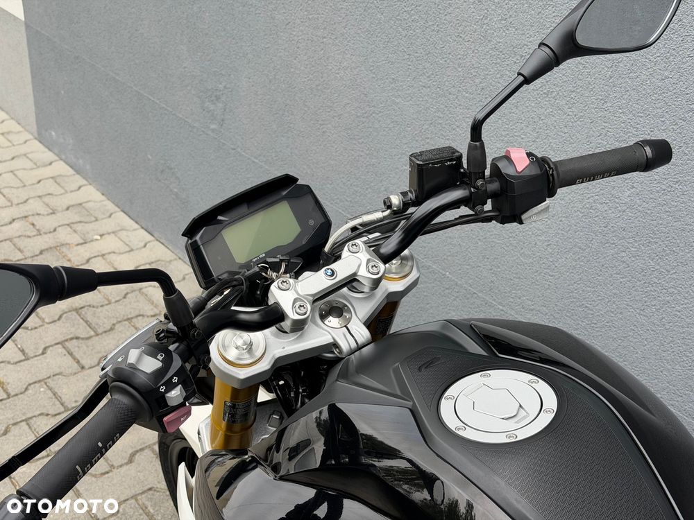 BMW G - 18