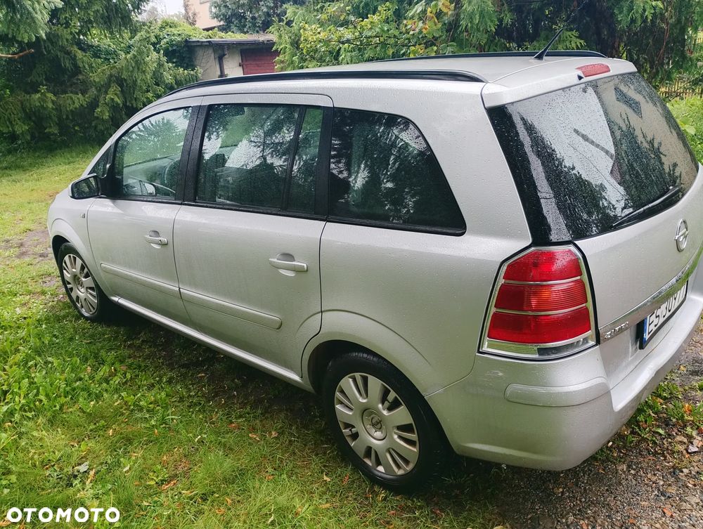 Opel Zafira 1.9 CDTI - 7