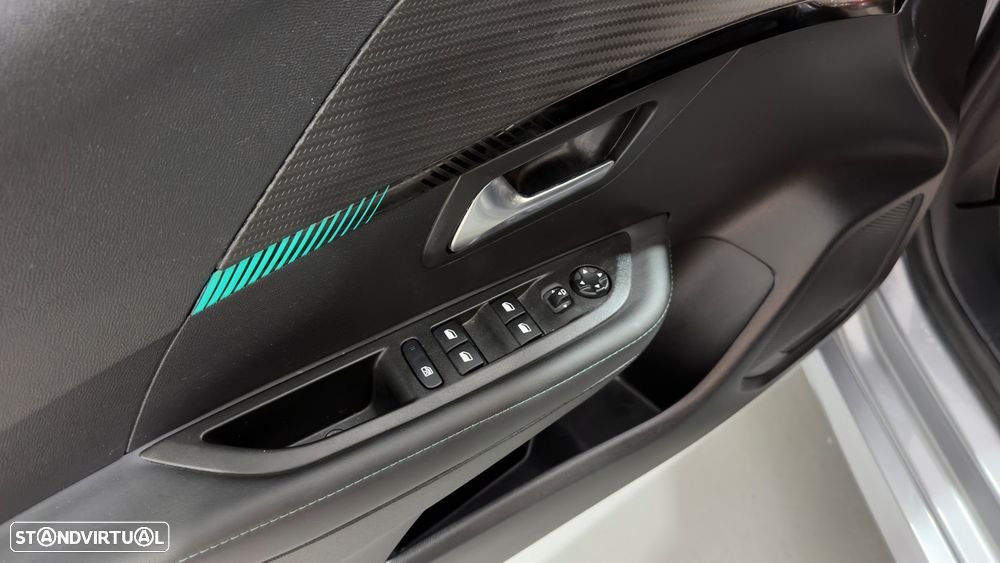 Peugeot 208 PureTech 100 Allure - 16