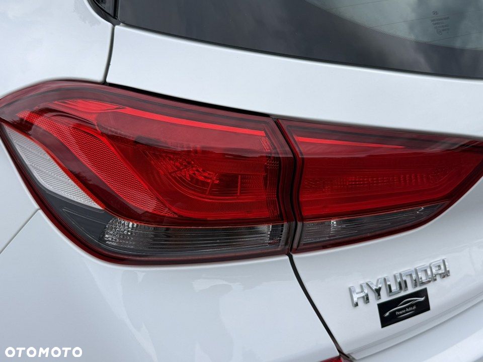 Hyundai i30 1.4 Passion Plus - 10