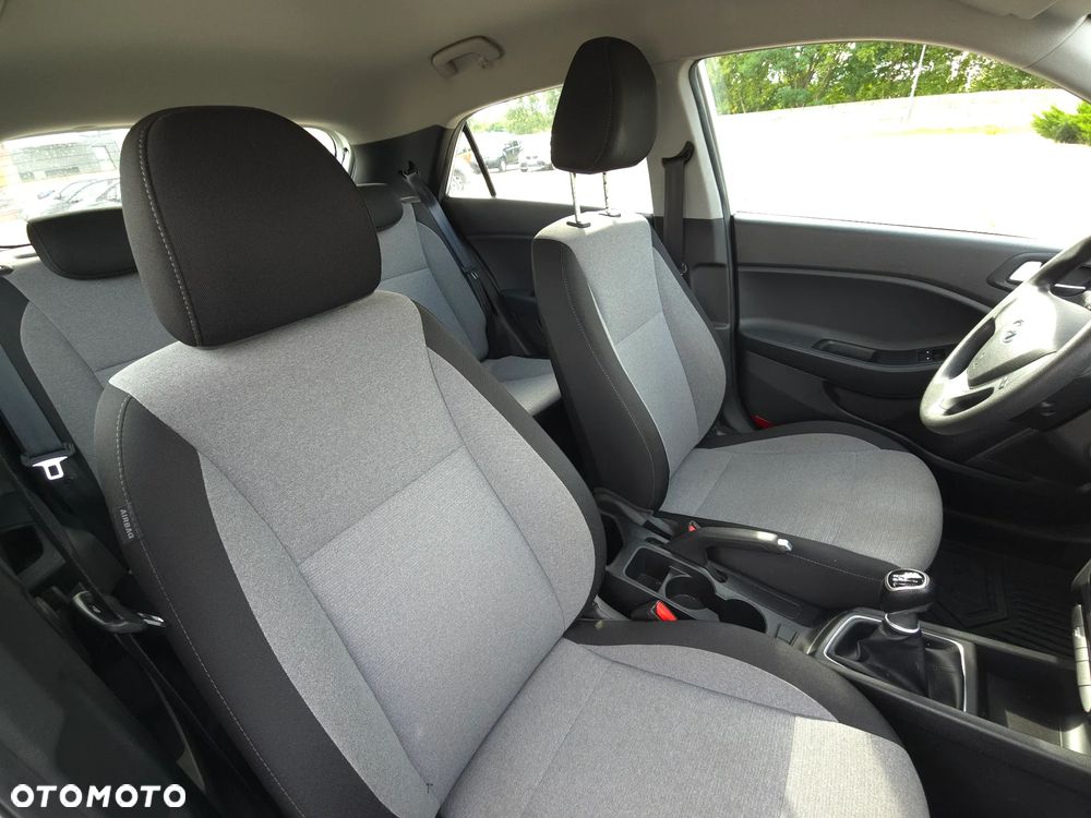 Hyundai i20 1.1 CRDi Comfort - 17