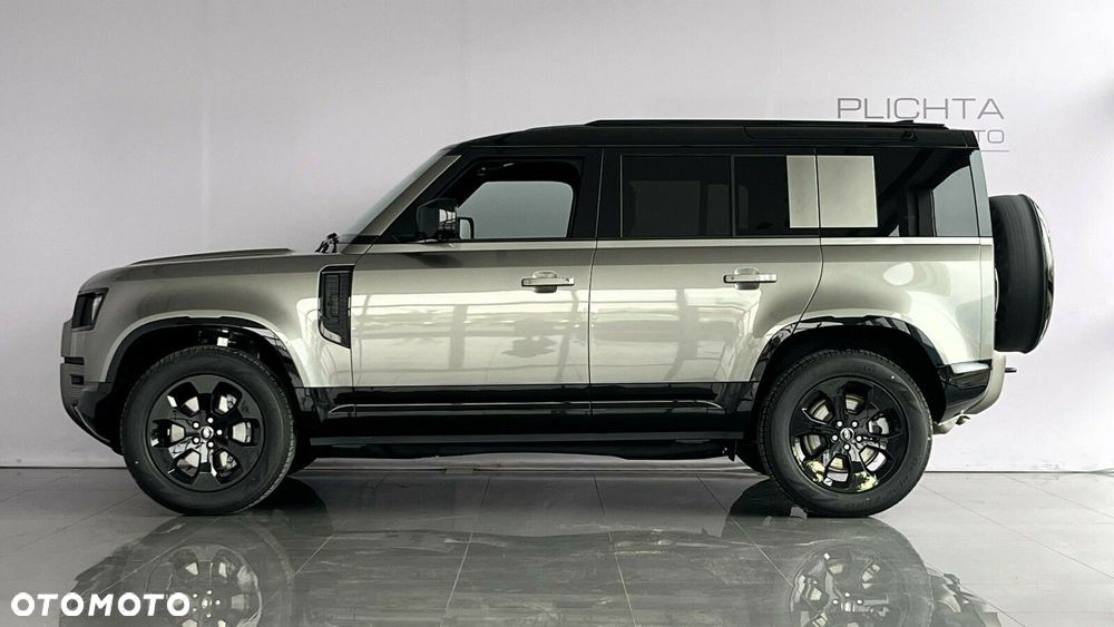 Land Rover Defender - 4