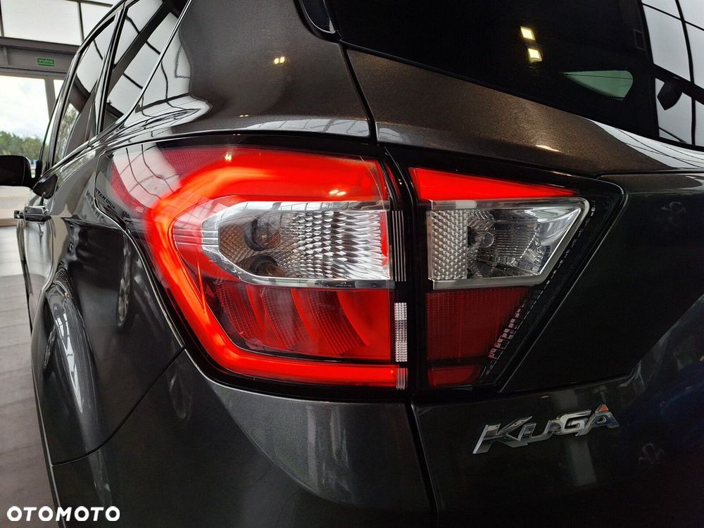 Ford Kuga - 12