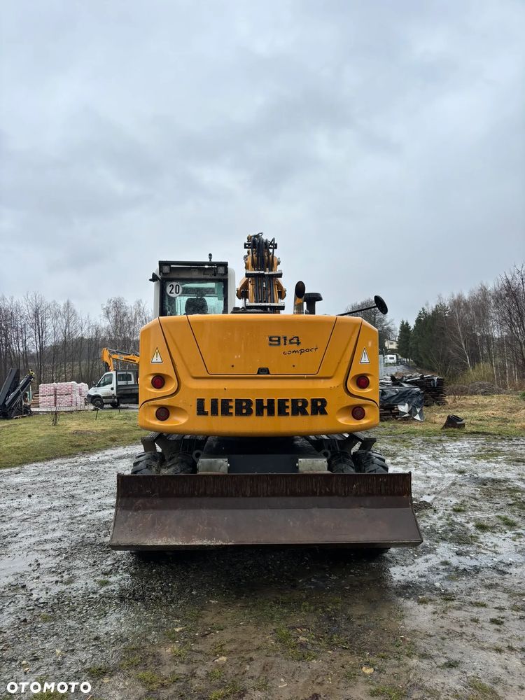 Liebherr A914 - 4