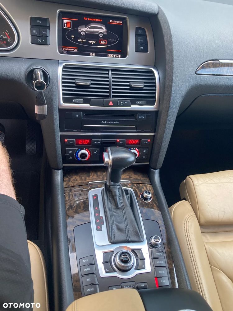 Audi Q7 3.0 TDI DPF clean diesel Quattro Tiptronic - 9