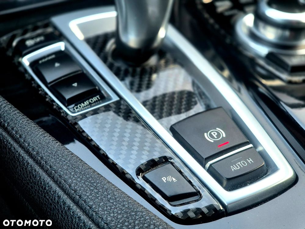 BMW Seria 5 520d - 29