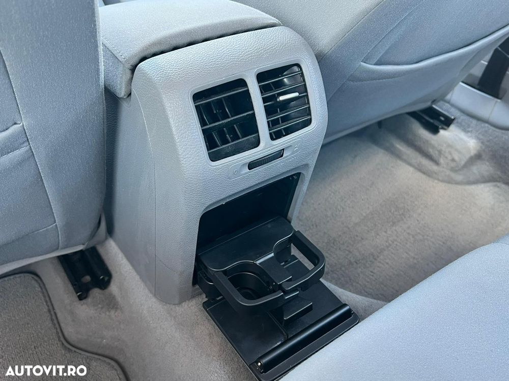 Volkswagen Jetta 1.6 Comfortline - 17