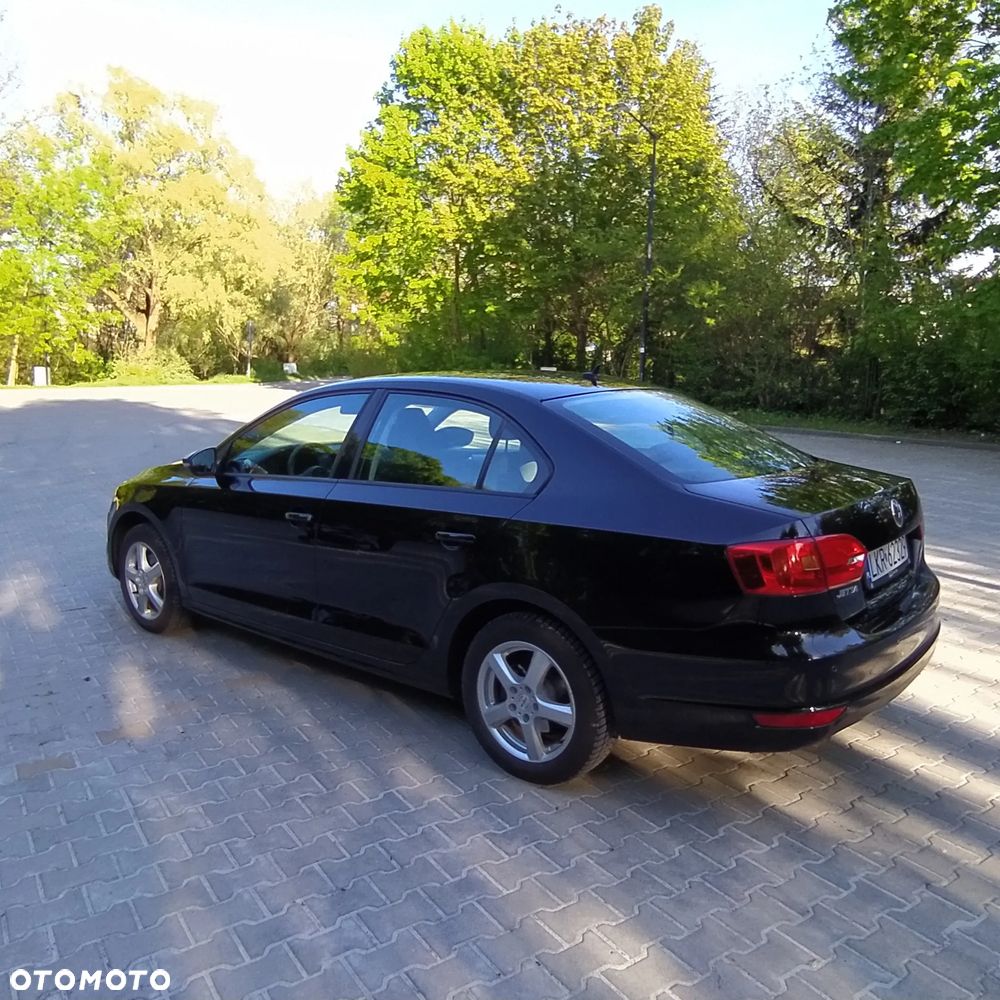 Volkswagen Jetta 1.6 TDI BMT Trendline - 3