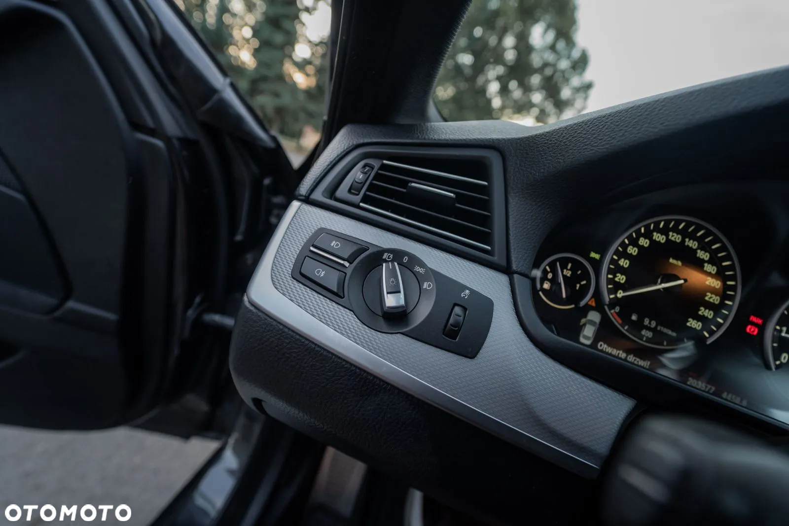 BMW Seria 5 528i xDrive - 19