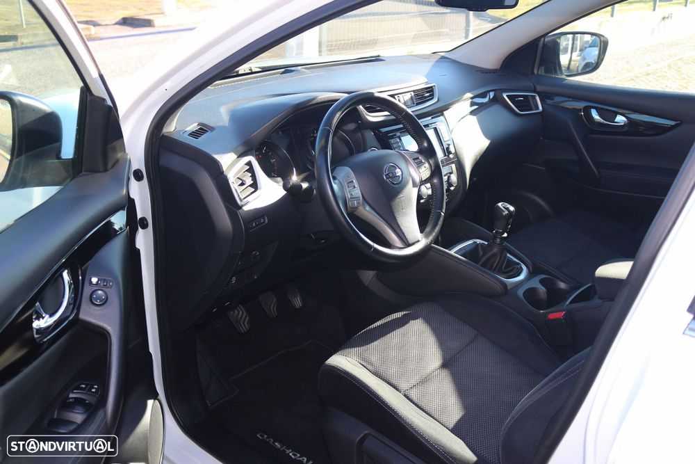 Nissan Qashqai 1.6 dCi N-Tec - 23