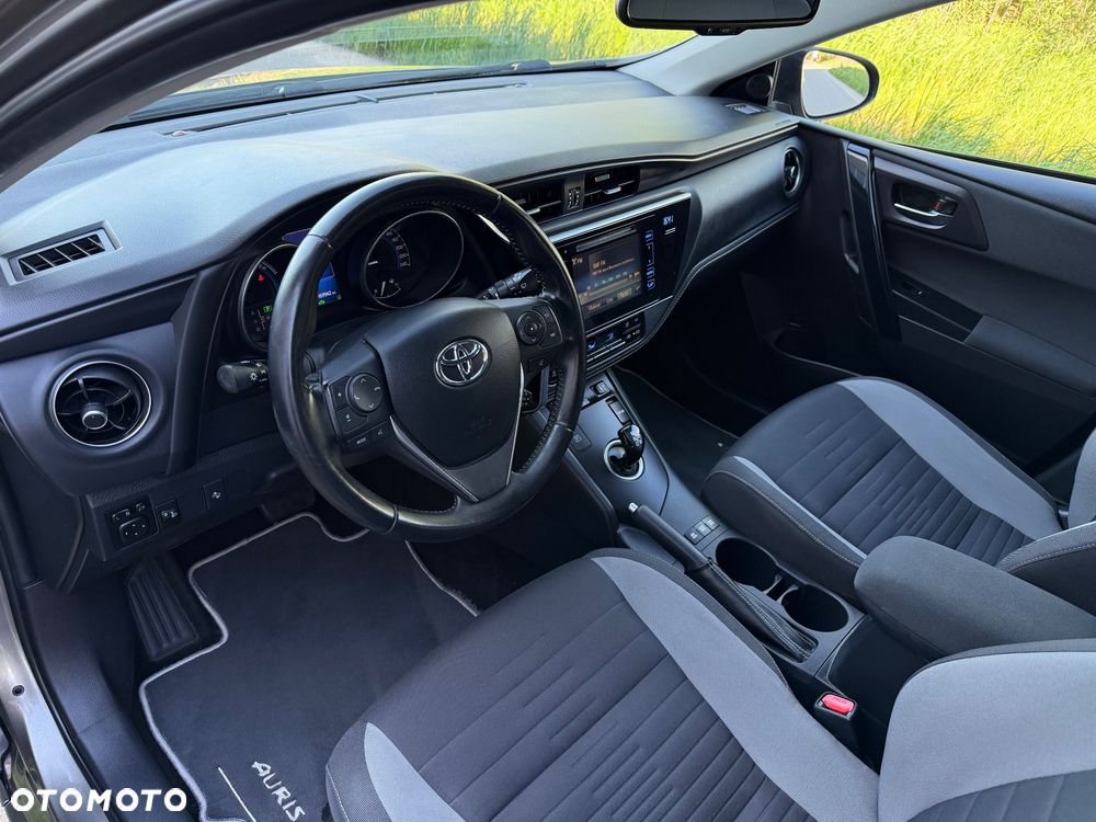 Toyota Auris - 22