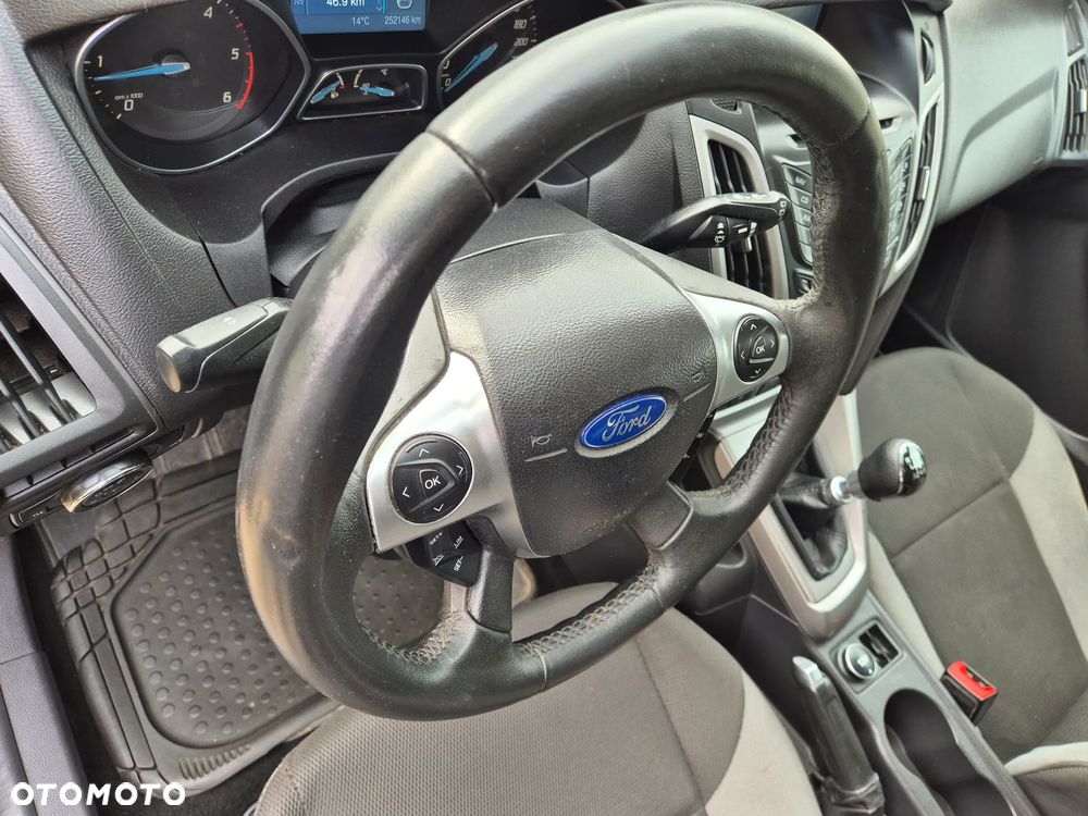 Ford Focus - 11