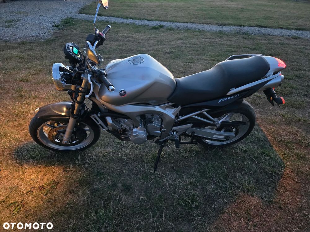 Yamaha FZ6 - 10