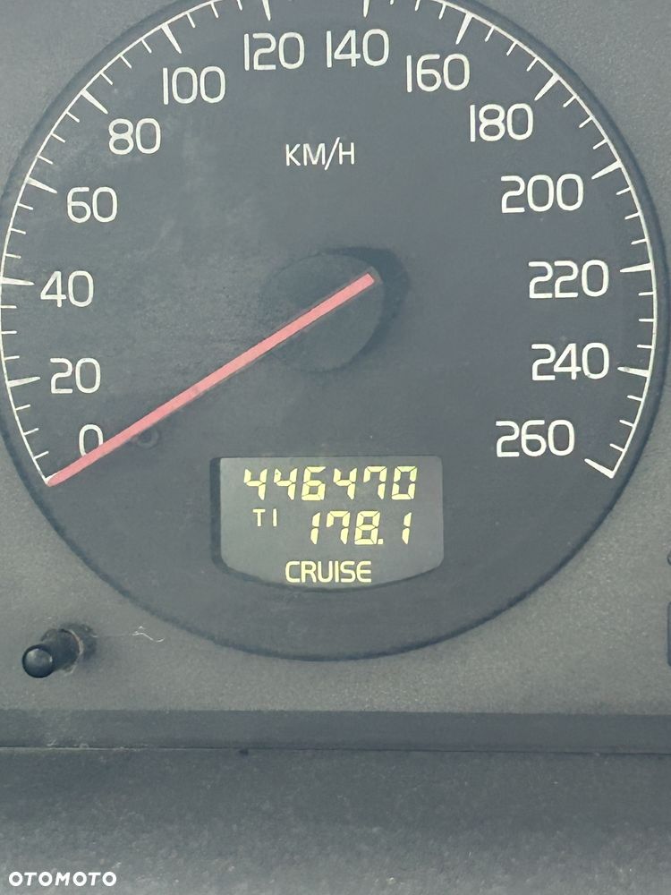 Volvo V70 - 8