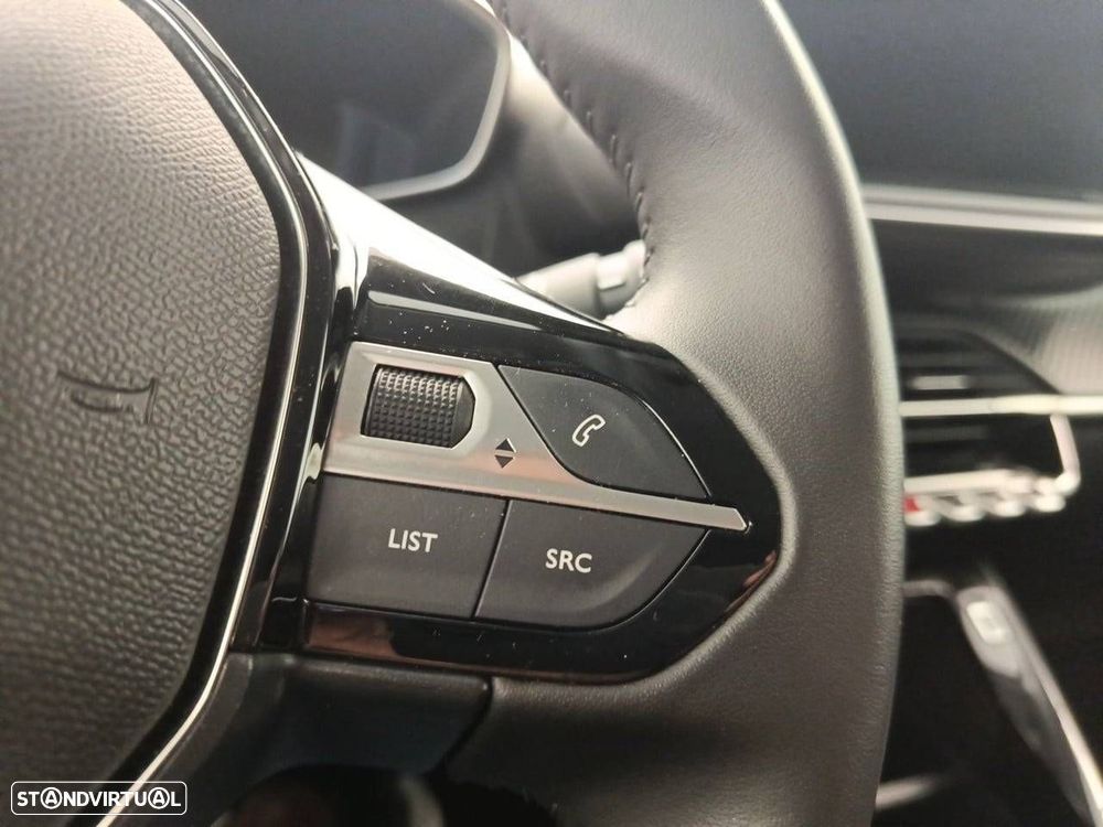 Peugeot 208 1.2 Hybrid Allure e-DCS6 - 17