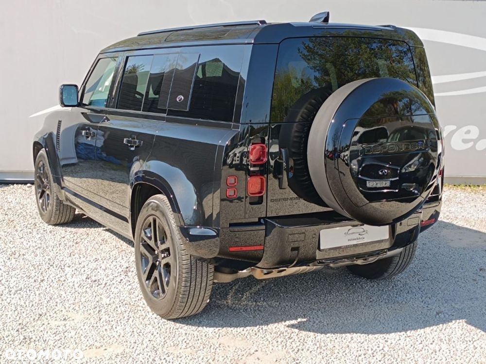 Land Rover Defender - 16