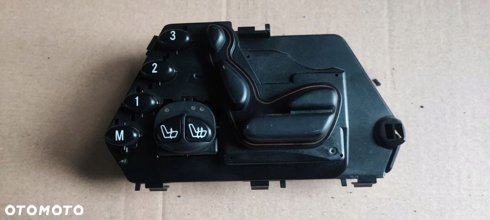 PANEL FOTELA LEWY TYŁ MERCEDES W220 2208215358 - 1