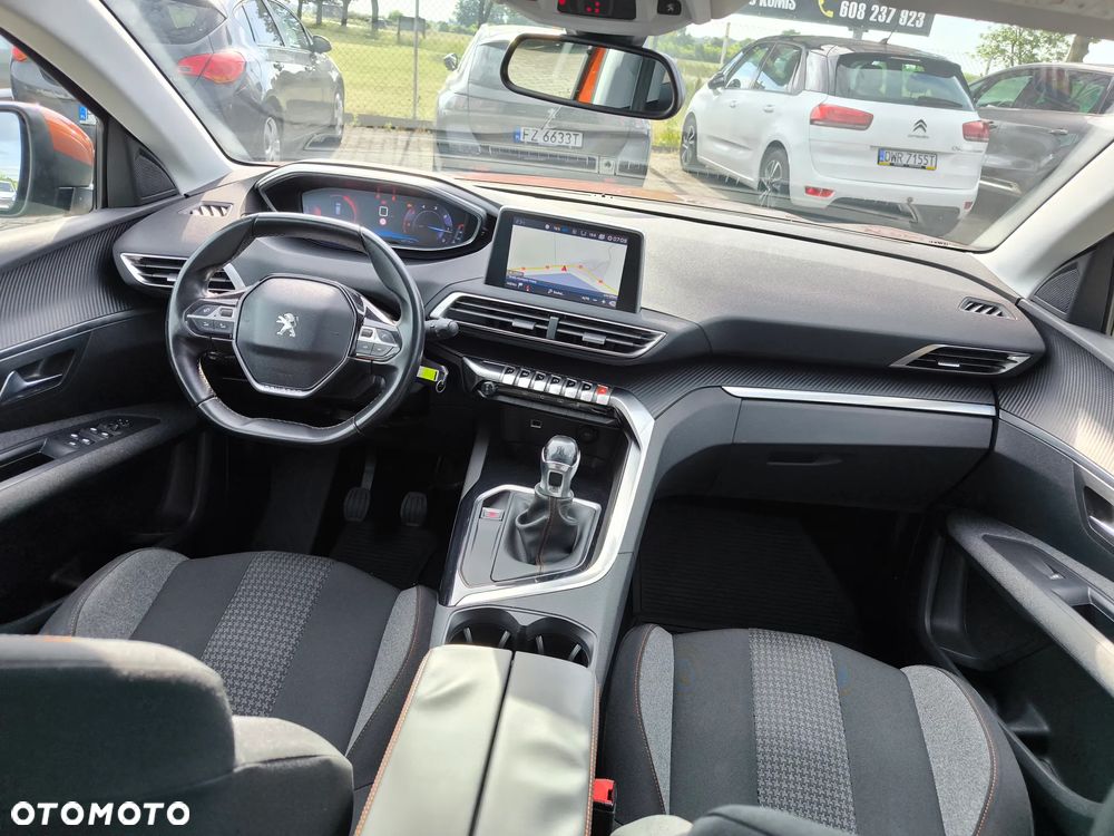 Peugeot 3008 1.6 BlueHDi Style S&S - 13