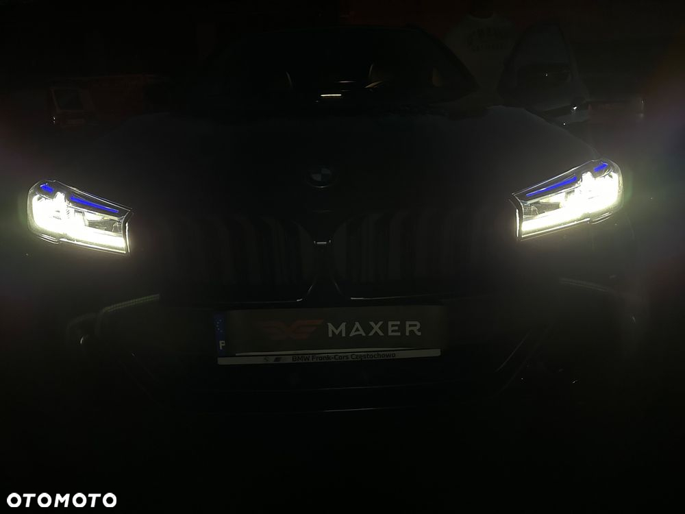 BMW Seria 5 530d xDrive Touring - 38