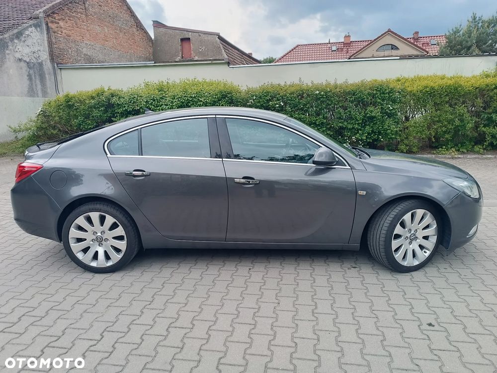 Opel Insignia 2.8 Turbo 4x4 Cosmo - 2