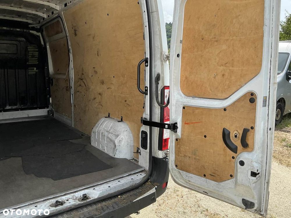Renault Master - 15