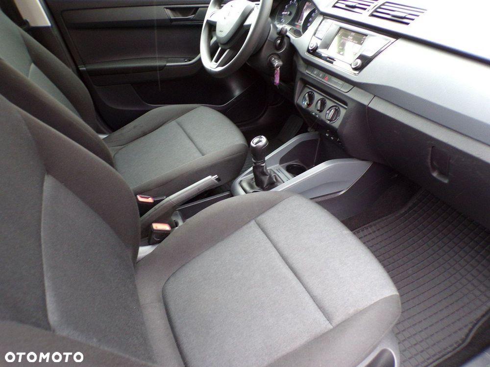 Skoda Fabia 1.0 TSI Tour - 21
