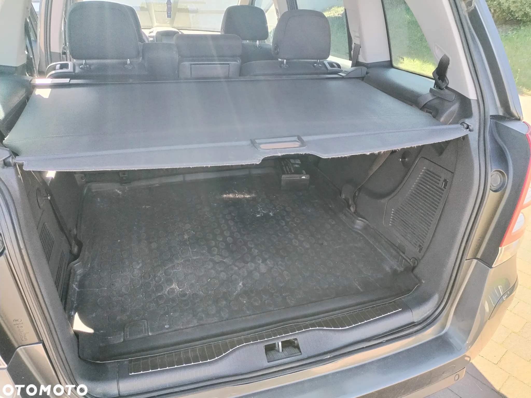 Opel Zafira - 12