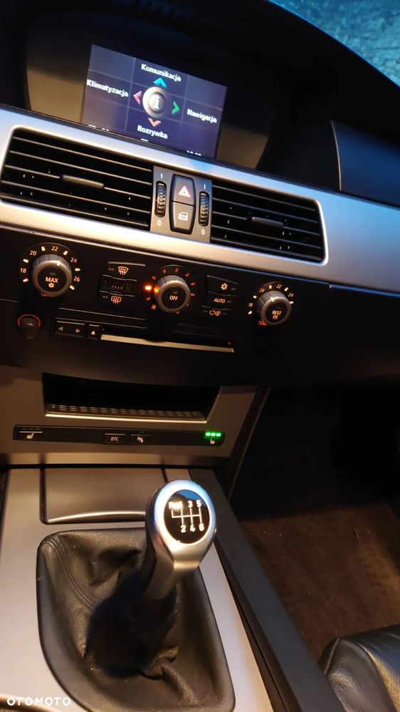 BMW Seria 5 525i - 10