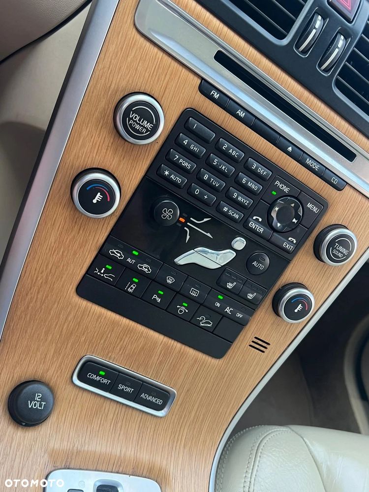Volvo XC 60 T6 AWD Kinetic - 22