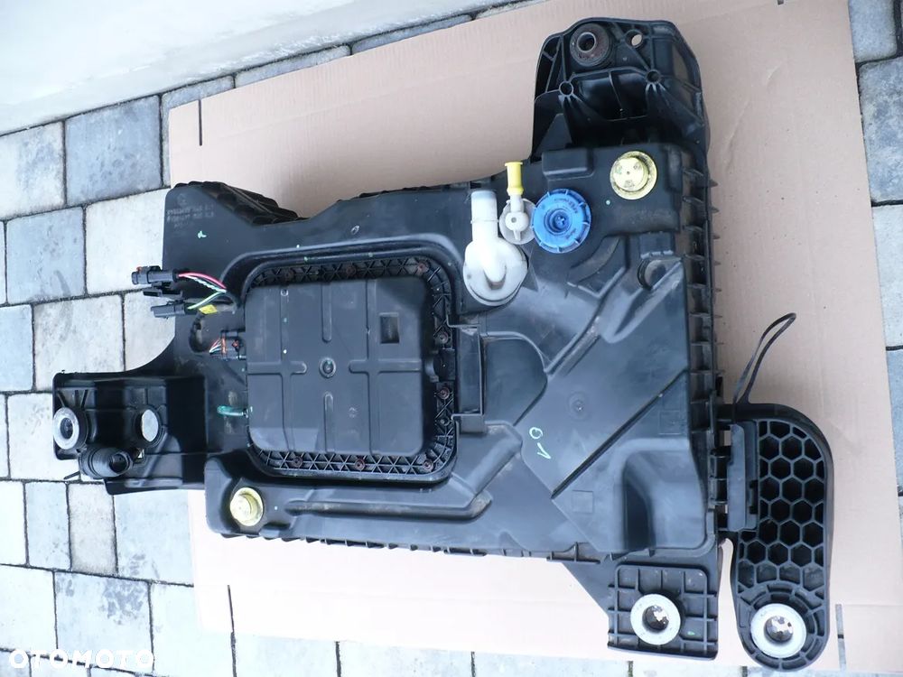 PEUGEOT CITROEN zbiornik pompa adblue 40tys. przebi. - 1