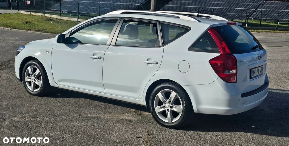 Kia Ceed - 3