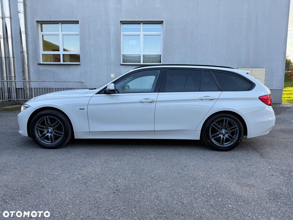 BMW Seria 3 320d DPF Touring Edition Sport - 5
