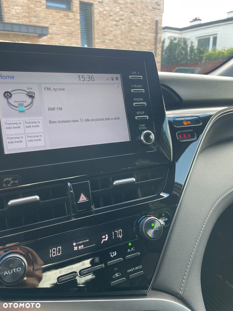 Toyota Camry 2.5 Hybrid Comfort CVT - 17